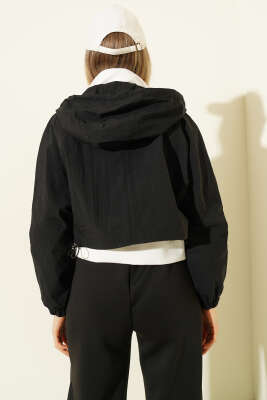 Kapüşonlu Paraşüt Crop Ceket Siyah - Kadın Giyim Modelleri