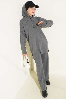 Kapüşonlu Ponponlu Triko İkili Takım Füme - İkili Takım