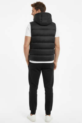 Kapüşonlu Şişme Yelek Erkek Siyah - Erkek Yelek