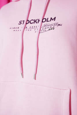 Kapüşonlu Stockholm Baskılı Sweatshirt Pembe - Kadın Giyim Modelleri