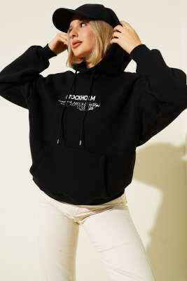 Kapüşonlu Stockholm Baskılı Sweatshirt Siyah - Kadın Giyim Modelleri