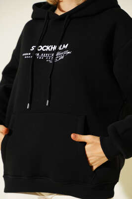 Kapüşonlu Stockholm Baskılı Sweatshirt Siyah - Kadın Giyim Modelleri