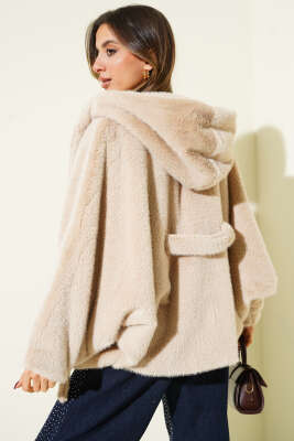 Kapüşonlu Yarasa Kol Kürk Bej - Kadın Giyim Modelleri