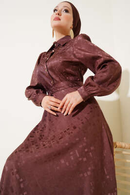 Kare Desen Düğmeli Jakar Elbise Kahve - Tesettür Elbise