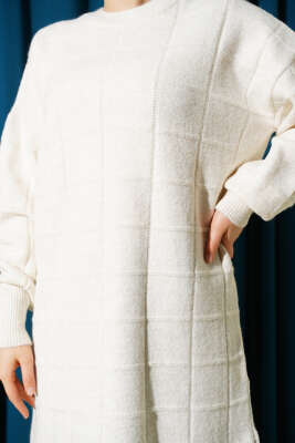 Kare Desenli Yumoş Triko Tunik Ekru - 300-500 TL Ürünler