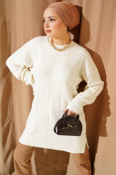 Kare Kabartmalı Yumoş Triko Tunik Kemik - Tunik