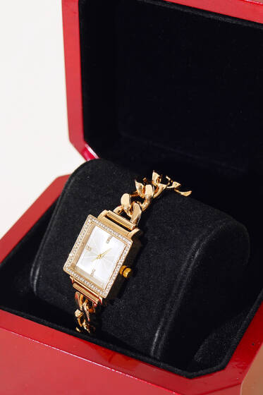 Kare Taş Süslemeli Kadın Kol Saati Gold - Saat
