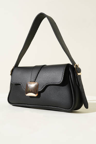 Kare Tokalı Çanta Siyah - Kol Çantası