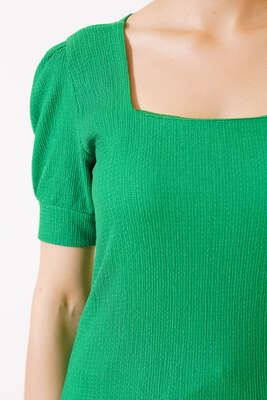 Kare Yaka Bluz Benetton - Kadın Giyim Modelleri