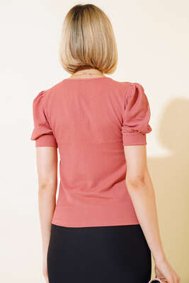 Kare Yaka Bluz Gül Kurusu - Kadın Giyim Modelleri