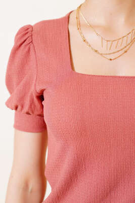 Kare Yaka Bluz Gül Kurusu - Kadın Giyim Modelleri