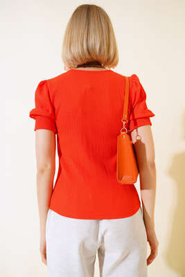 Kare Yaka Bluz Oranj - Kadın Giyim Modelleri