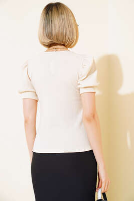 Kare Yaka Bluz Bej - Kadın Giyim Modelleri