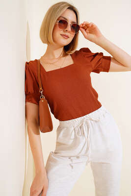 Kare Yaka Bluz Taba - Kadın Giyim Modelleri