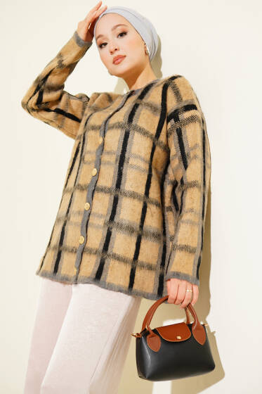 Kareli Düğmeli Triko Hırka Latte - Hırka