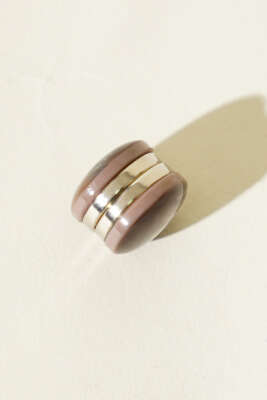 Karışık Desen Eşarp Mıknatısı Latte - İğne ve Klips