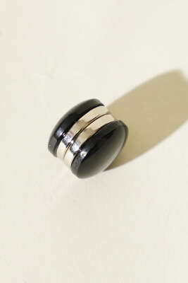 Karışık Desen Eşarp Mıknatısı Siyah Ekru - İğne ve Klips