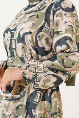 Karışık Desen Kuşaklı Elbise Yeşil - Tesettür Elbise