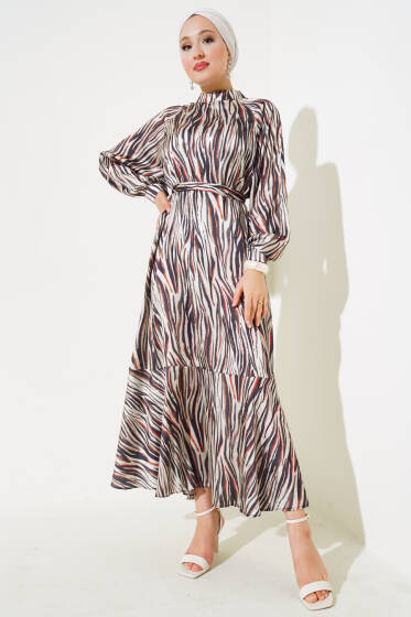 Karışık Desen Kuşaklı Saten Elbise Bej - Elbise