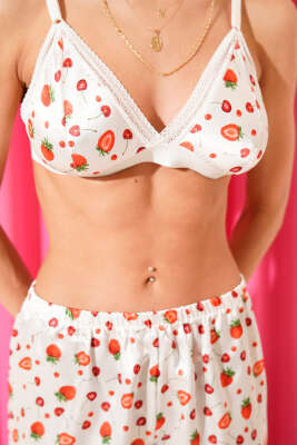 Karışık Desenli Şortlu Saten Gecelik Takım Beyaz Kırmızı - Gecelik - Sabahlık