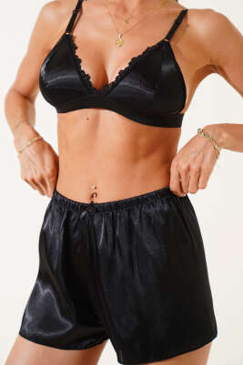 Karışık Desenli Şortlu Saten Gecelik Takım Siyah - Kadın Pijama Takımı