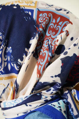 Karışık Motifli Desenli Eşarp Saks - Başörtüsü