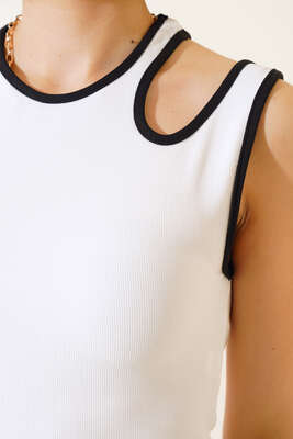 Kaşkorse Bluz Ekru - Kadın Giyim Modelleri