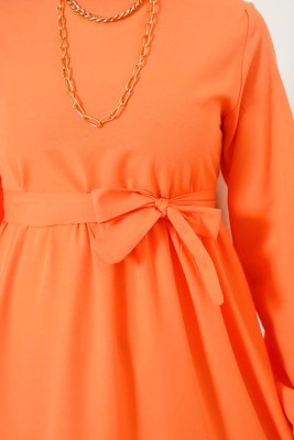 Kat Detaylı Beli Kuşaklı Oranj Elbise - Thumbnail
