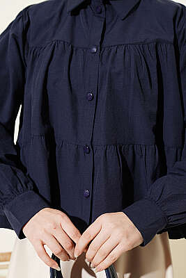 Kat Kat Detaylı Büzgülü Gömlek Lacivert - Gömlek