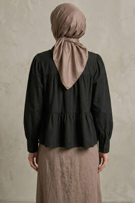 Kat Kat Detaylı Büzgülü Gömlek Siyah - Gömlek