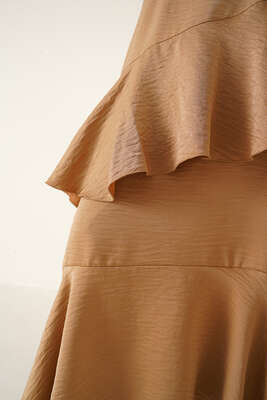 Katkat Fırfırlı Saten Elbise Camel - Thumbnail