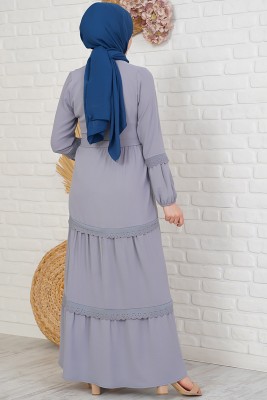 Katları Dantel İşlemeli Gri Elbise - Tesettür Elbise