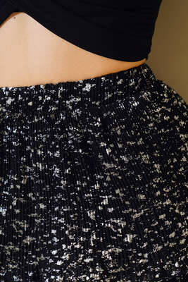 Katlı Piliseli Mini Etek Siyah - Kadın Giyim Modelleri