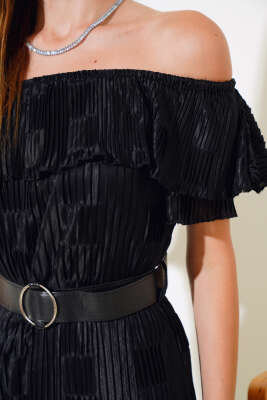 Kayık Yaka Piliseli Elbise Siyah - Kadın Giyim Modelleri