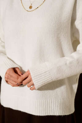 Kayık Yaka Yumoş Triko Kazak Ekru - Kadın Giyim Modelleri