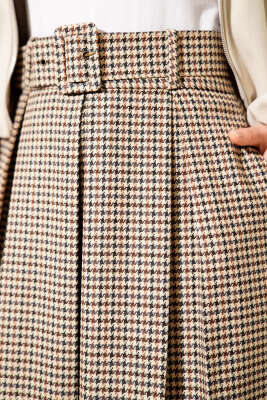 Kazayağı Desen Pileli Kemerli Etek Bej - Etek