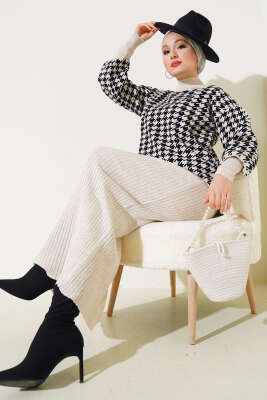 Kazayağı Desen Triko Jile İkili Takım Bej 