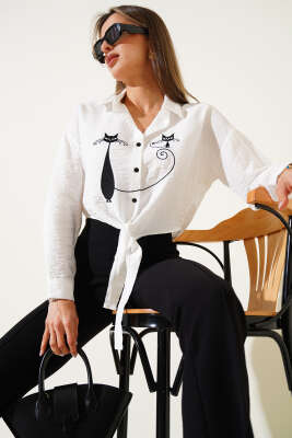 Kedi Nakışlı Bağlamalı Crop Gömlek Ekru - Kadın Giyim Modelleri