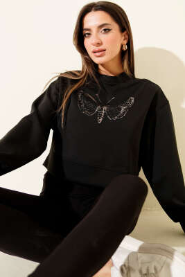 Kelebek Baskılı Kısa Sweatshirt Siyah - Kadın Giyim Modelleri