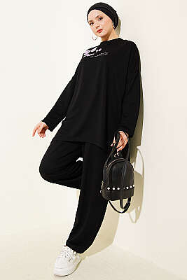 Kelebek İşlemeli İkili Takım Siyah 