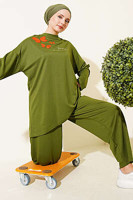 Kelebek İşlemeli İkili Takım Yeşil 