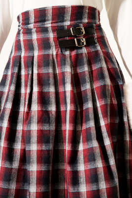 Kemer Aksesuarlı Ekoseli Etek Bordo - Etek