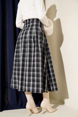 Kemer Aksesuarlı Ekoseli Etek Füme - Etek