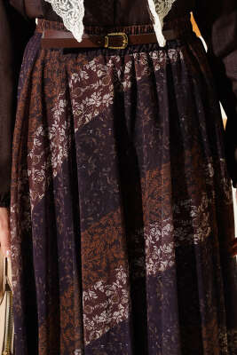 Kemer Detaylı Bel Lastikli Desenli Etek Kahve - Etek