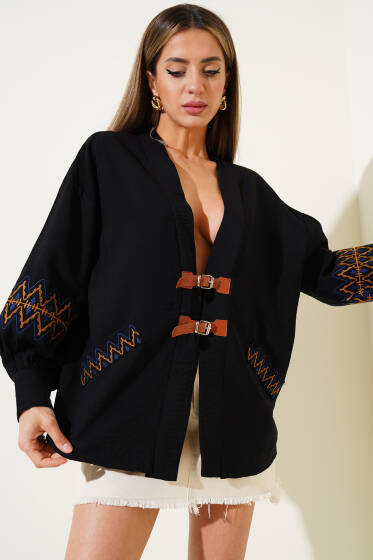 Kemer Detaylı Nakışlı Kimono Siyah - Kadın Giyim Modelleri