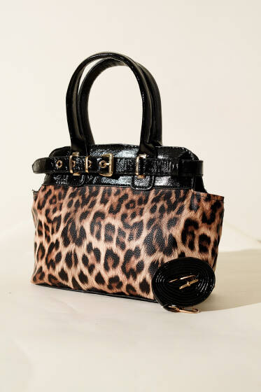 Kemer Geçiş Detaylı Parlak Çanta Leopar - Kol Çantası