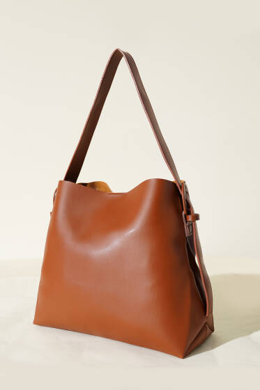 Kemer Tokalı Kol Çanta Taba - Kol Çantası