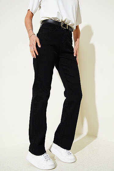 Kemerli Boru Paça Kesikli Kot Pantolon Siyah - Kadın Giyim Modelleri