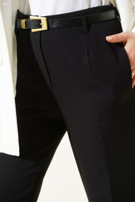 Kemerli Cepli Dar Paça Kumaş Pantolon Siyah - Pantolon