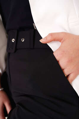 Kemerli Dar Paça Pantolon Siyah - Pantolon